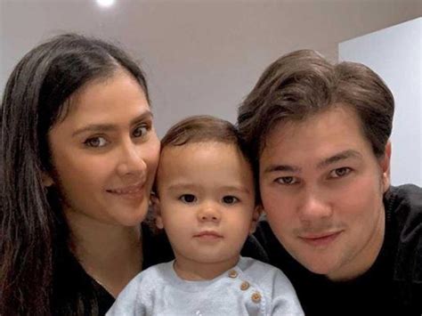The life and loves of Phil and James Younghusband.